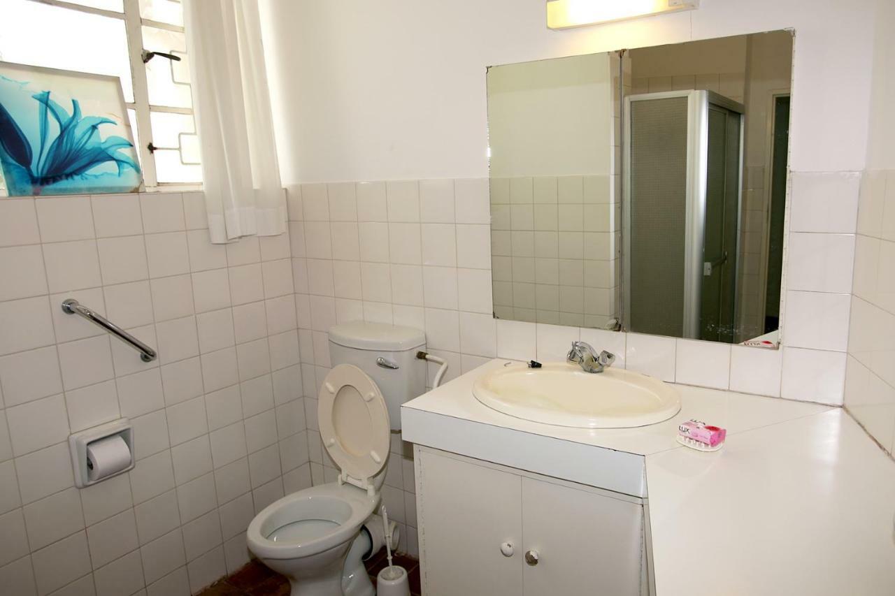 Fleming Place Bulawayo Bagian luar foto